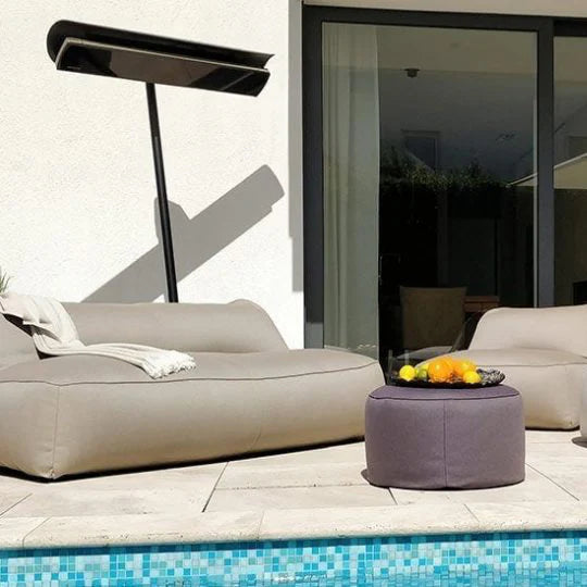 Heatscope FREE STATIV am Pool - maximale Stabilität und Mobilität in verschiedenen Farben