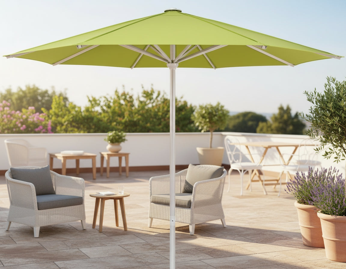 May Filius runder Sonnenschirm lindgrün - stabiler Gastronomieschirm mit elegantem Design