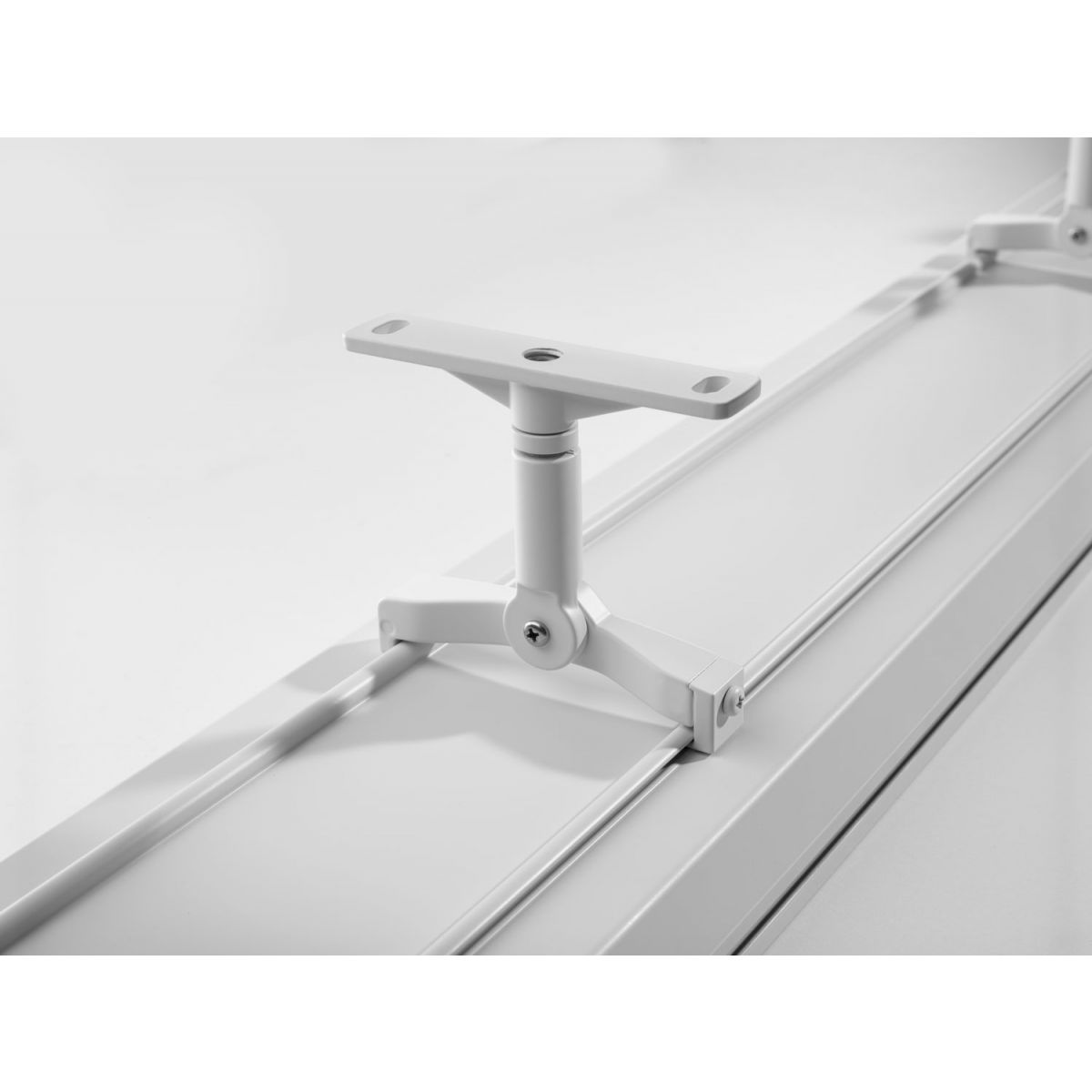 Heatstrip Elegance Montagehalterung Detail - hochwertige Verarbeitung für sicheren Halt