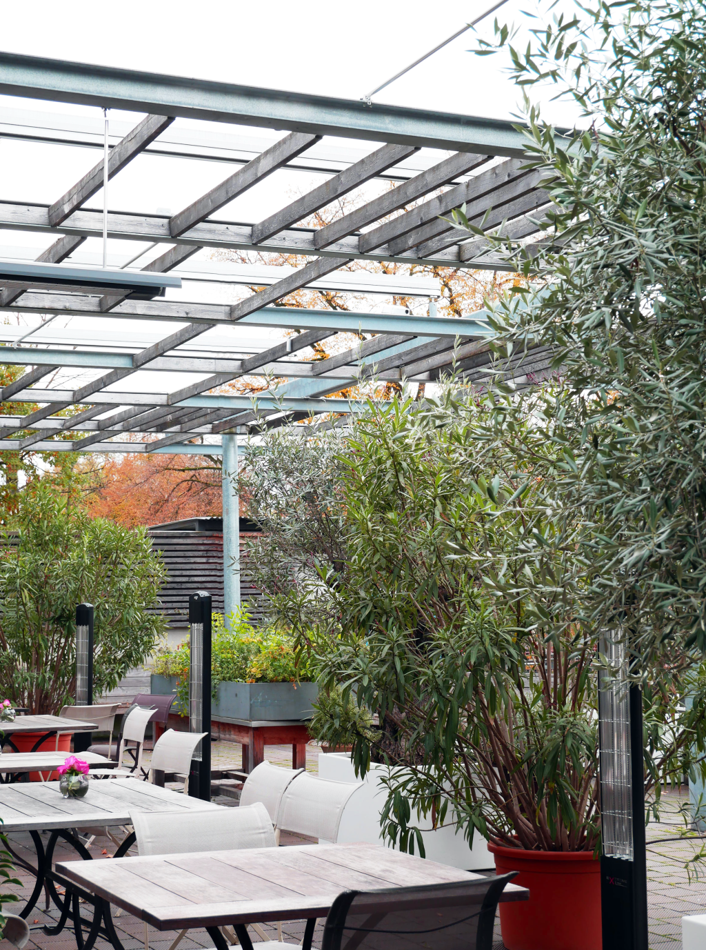 ExtremeLine Heattower Heizstrahler in Schwarz 2700W