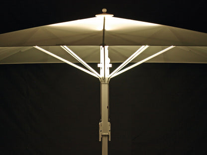 Bahama Jumbrella mit Beleuchtung - stimmungsvolle Atmosphäre für Abendstunden

