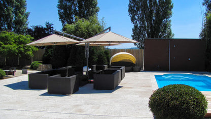 May Rialto Schirmgruppe - verbindbare Sonnenschirme für großflächige Sonnendächer
