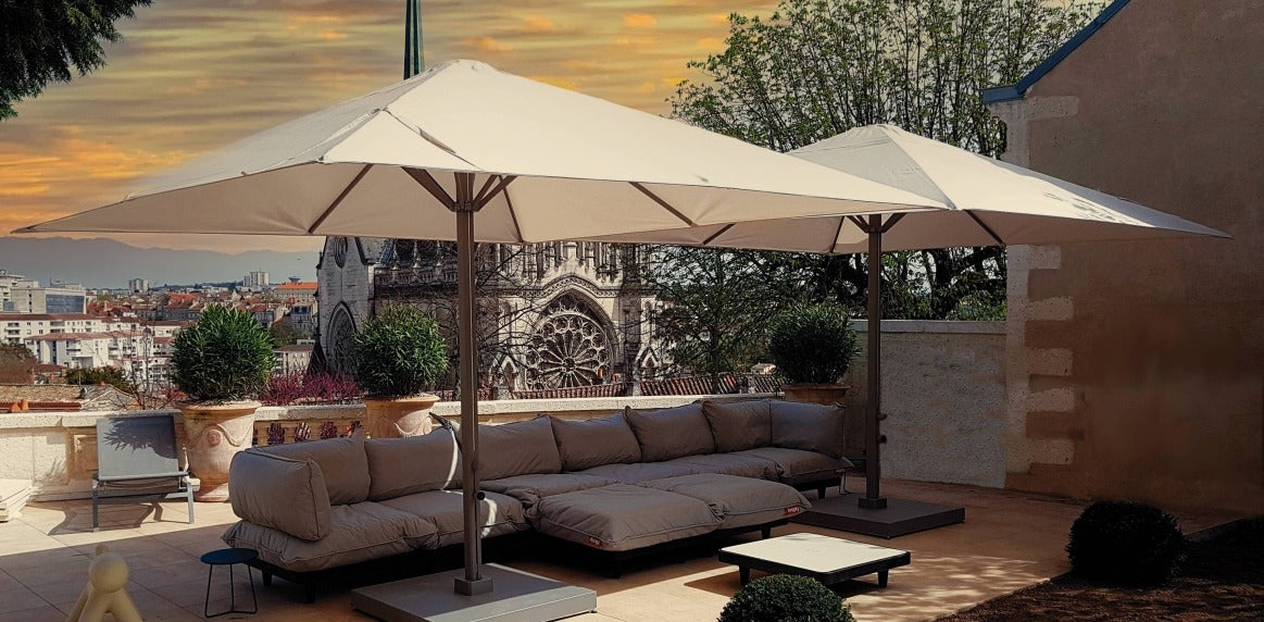 PROSTOR P8 Sonnenschirm - patentierte Schiebetechnik mit dimmbaren LED-Streifen für Gastronomie
