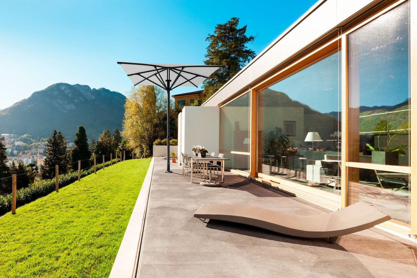 Bahama Pure Sonnenschirm rechteckig hanf - optimale Platznutzung für Terrassen
