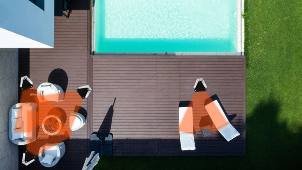 VASNER HeatTower auf Terrasse - intensive Wärme egal wo Sie sind
