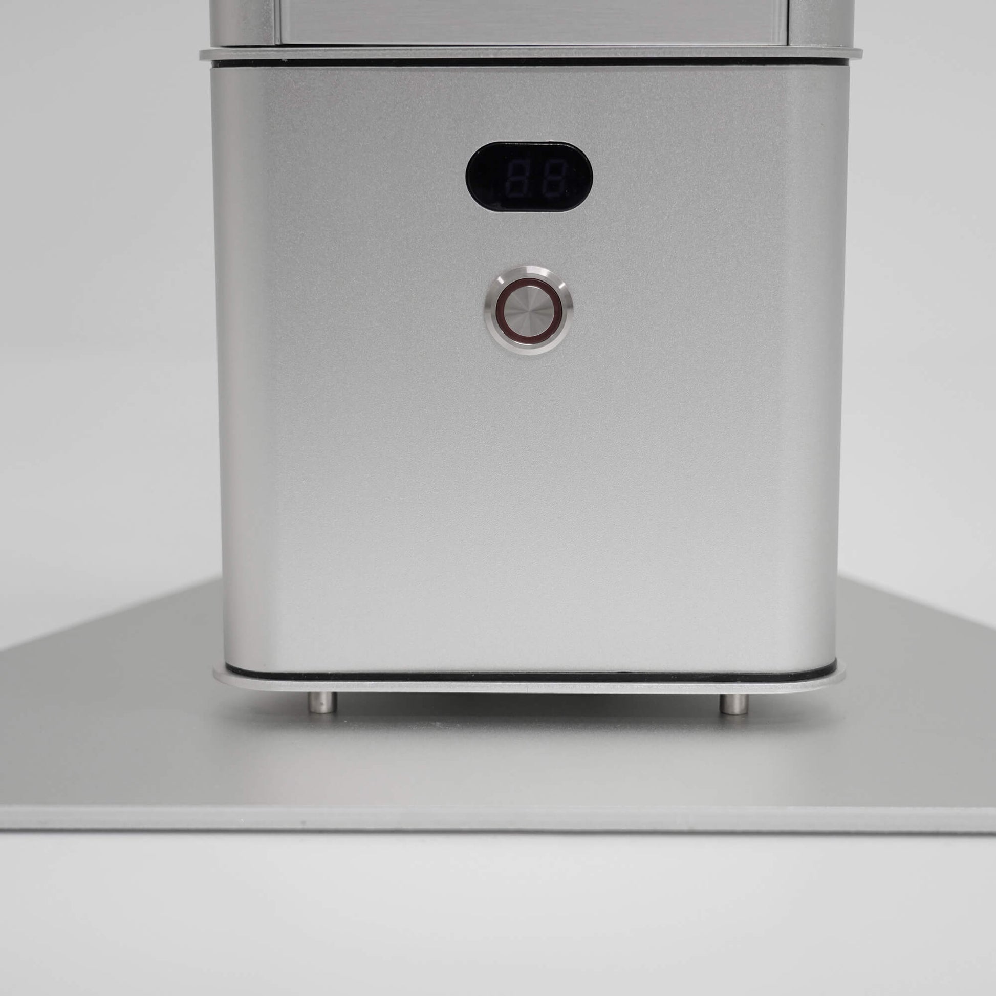 VASNER HeatTower Aluminiumgehäuse - robuster Schutz für Restaurantterrassen
