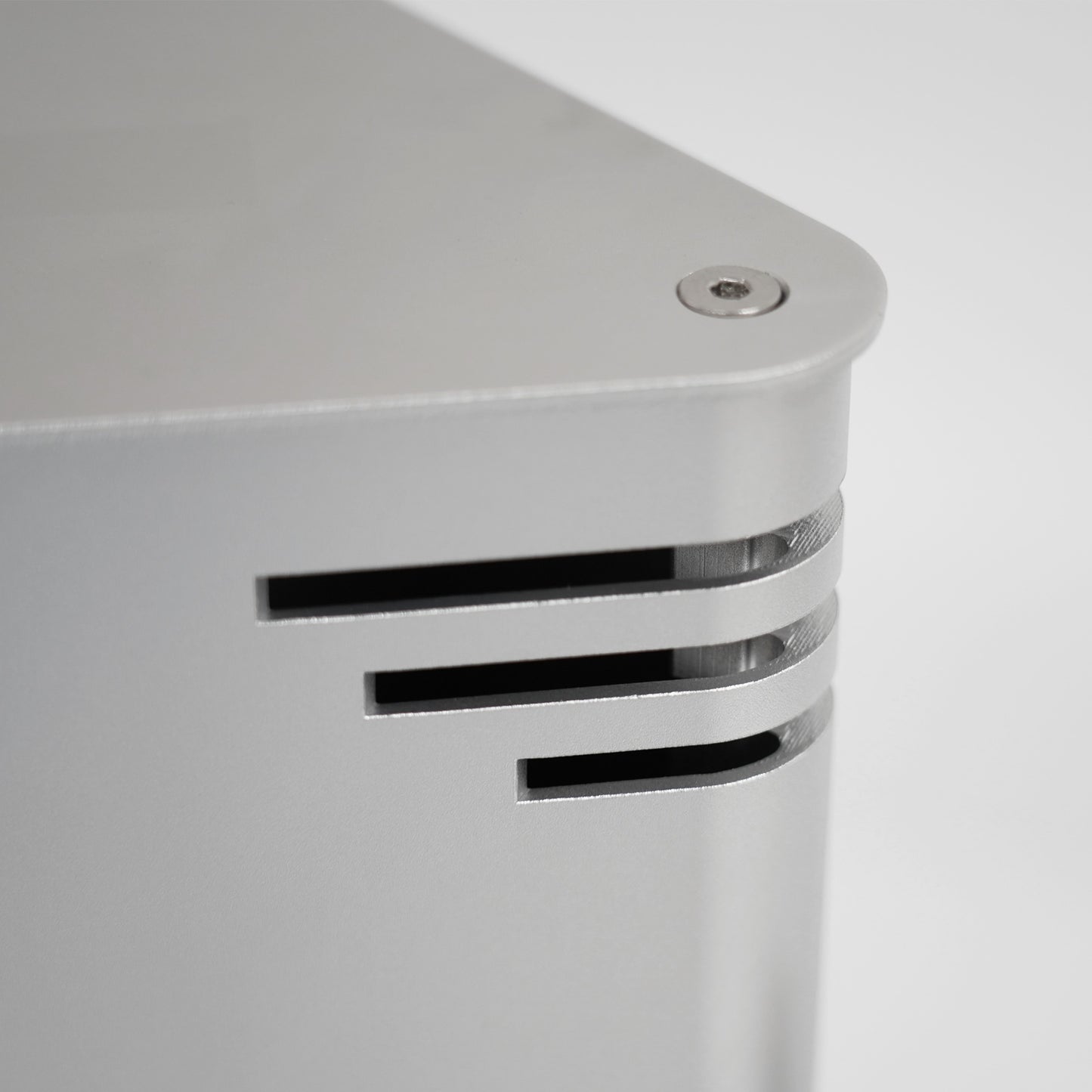 VASNER HeatTower Mini Lüftung - zuverlässiger Schutz der Elektronik bei Regen
