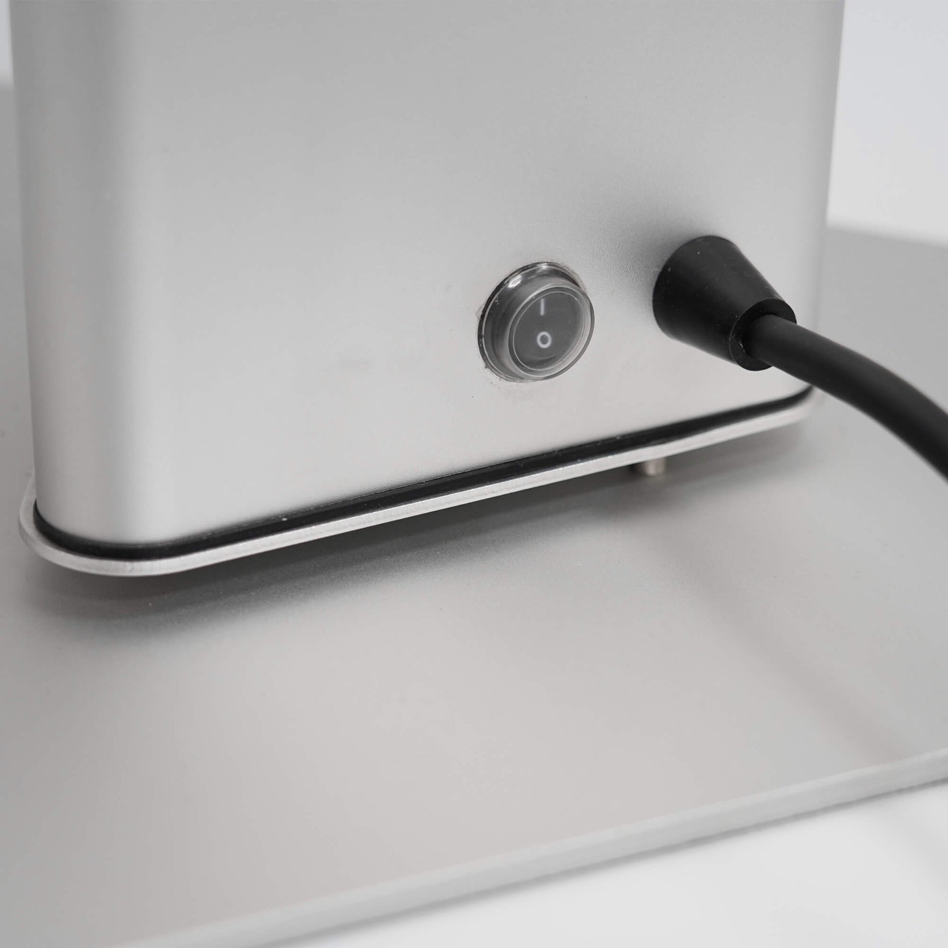 VASNER HeatTower Schalter - einfache Bedienung für 2500W Heizleistung
