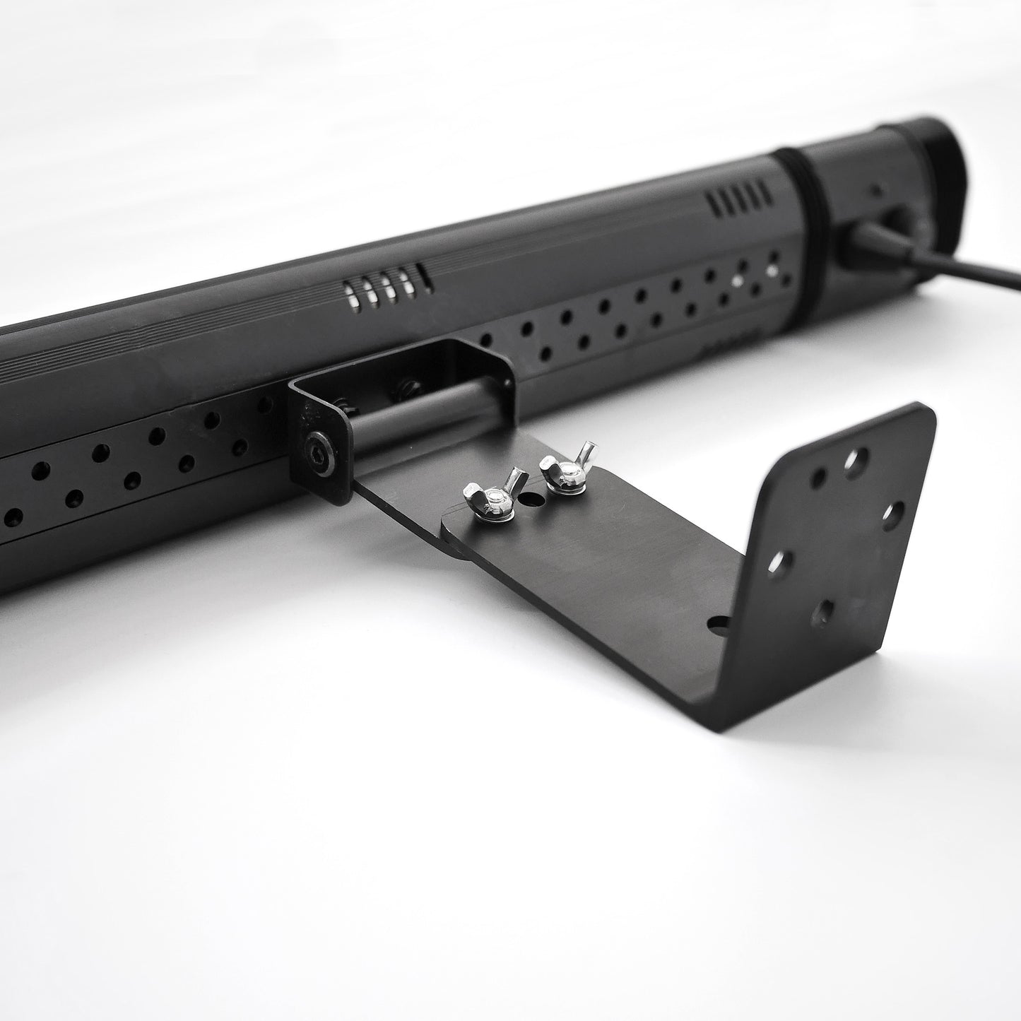 VASNER SlimLine X20 Halterung - dezente Montage in Ecken und an Terrassen
