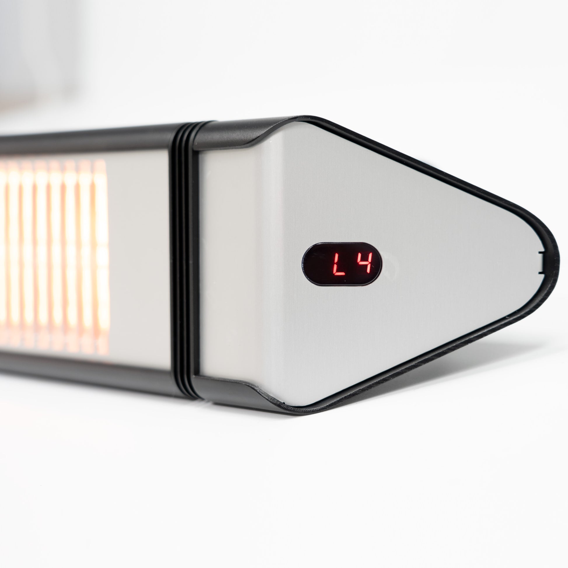 VASNER Teras 25 schwarz Seitenansicht - stilvolle Optik für längere Aufenthalte im Freien
