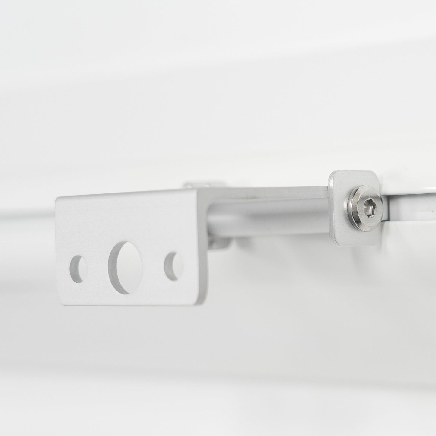 VASNER Teras 25 flexible Halterung - sicherer Halt auch bei Wind
