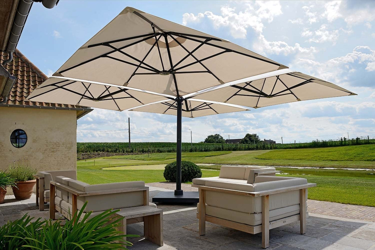 Prostor P6 im Einsatz - maßgeschneiderter Schatten für Außenbereiche
