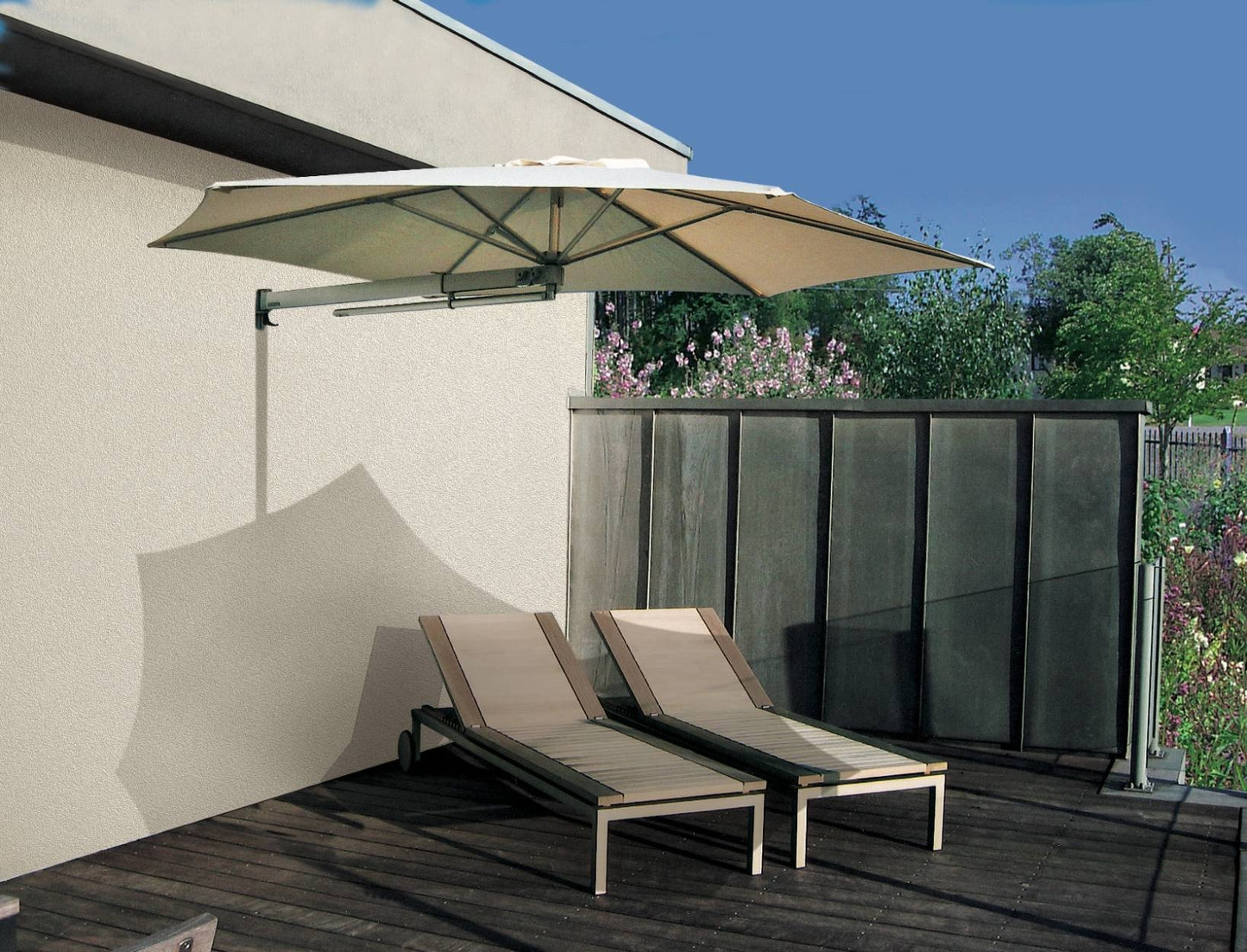 Prostor P3 Wandschirm an Terrasse - horizontal und vertikal schwenkbar
